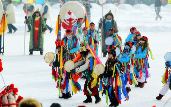 Arranca el festival turístico de pesca en hielo y cultura del lago Chagan