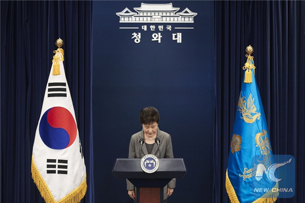 South Korean President Park Geun-hye bows during her speech to the nation at the presidential Blue House in Seoul, South Korea, Nov 29, 2016. [Photo/Xinhua] 