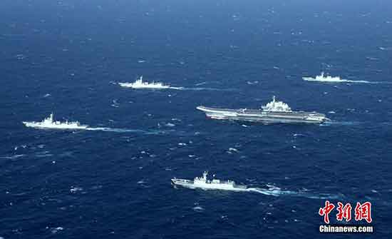 The formation led by the first Chinese aircraft carriers, the Liaoning, in the South China Sea for a training mission on January 2, 2017. [Photo: chinanews.com]