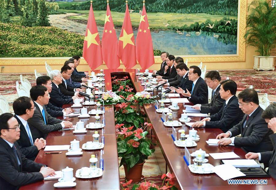 Chinese Premier Li Keqiang meets with Nguyen Phu Trong, General Secretary of the Communist Party of Vietnam Central Committee, in Beijing, capital of China, Jan. 13, 2017. (Xinhua/Li Tao)