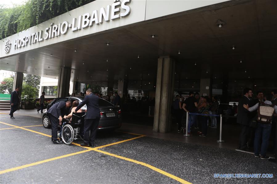 Vista de la fachada del Hospital Sirio-Libanés donde la ex primera dama de Brasil, Marisa Leticia Lula da Silva, fue hospitalizada, en Sao Paulo, Brasil, el 2 de febrero de 2017. La ex primera dama de Brasil, Marisa Leticia Lula da Silva, dejó de tener flujo cerebral, de acuerdo a un informe divulgado el jueves por el Hospital Sirio-Libanés de Sao Paulo, donde se encuentra internada desde el 24 de enero. El boletín médico informó que un doppler trancraneano identificó la ausencia de flujo sanguíneo cerebral. El ex presidente brasileño, Luiz Inácio Lula da Silva, informó a través de su cuenta en redes sociales que la familia ya autorizó la donación de órganos. (Xinhua/Rahel Patrasso)