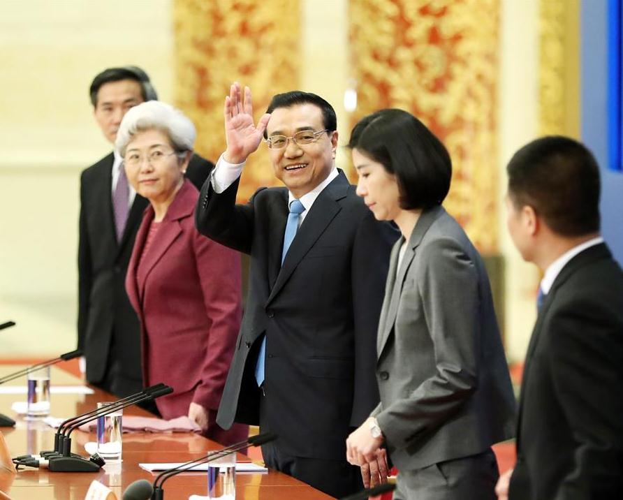 Chinese Premier Li Keqiang gives a press conference at the Great Hall of the People in Beijing, capital of China, March 15, 2017. (Xinhua/Ma Zhancheng)