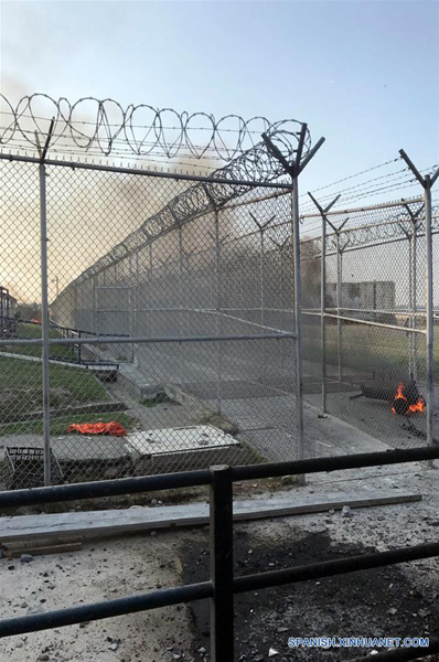 NUEVO LEON, marzo 27, 2017 (Xinhua) -- Imagen cedida por el Periódico ABC, de las instalaciones del Centro de Readaptación Social (Cereso) de Cadereyta luego de que se reportara un motín al interior, en Cadereyta Jiménez, estado de Nuevo León, México, el 27 de marzo de 2017. De acuerdo con información de la prensa local, al menos 45 personas, entre ellas integrantes de Fuerza Civil e internos, resultaron heridos luego de que se registrara un motín al interior del Cereso de Cadereyta, donde también autoridades locales reportaron un incendio. (Xinhua/Periódico ABC)  