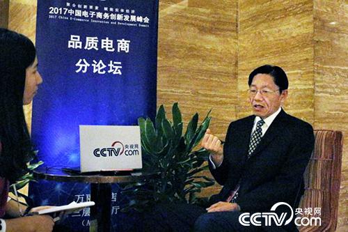 國家林業局信息辦主任李世東接受本台記者專訪。（記者 何川攝）