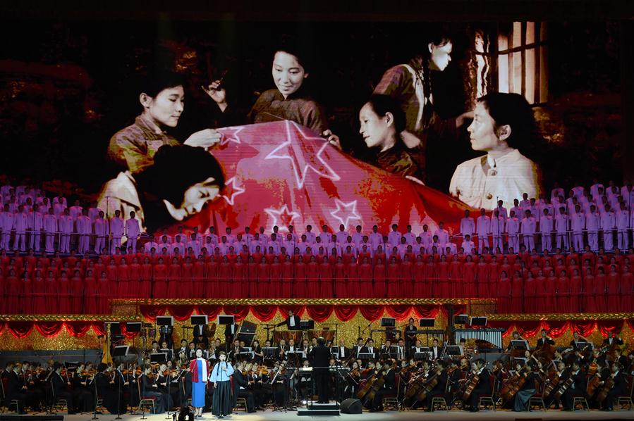 Performers sing at the concert "Eternal Faith" marking the 95th anniversary of the founding of the Communist Party of China (CPC) at the Great Hall of the People in Beijing, capital of China, June 29, 2016. (Xinhua/Wang Ye)