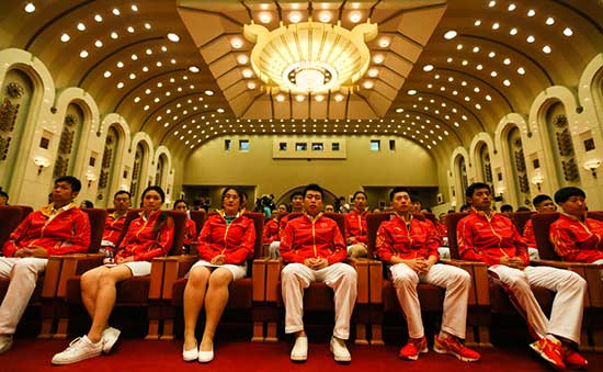 Chinese athletes to participate the 2016 Rio Olympic Games attend the setting up ceremony for the attending Chinese delegation in Beijing