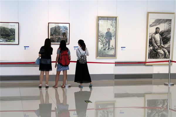 A fine art exhibition by more than 50 artists from Beijing, Tianjin Municipality and Hebei Province has opened in the capital. The exhibtion celebrates the 95th anniversary of the founding of the Communist Party of China.