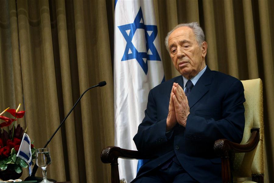 File photo shows former Israeli president Shimon Peres. Former Israeli president Shimon Peres had a stroke on Tuesday evening and was taken to a hospital, his office said in a statement. (Xinhua/JINI)