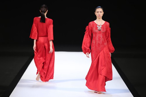 The China International Fashion Week of 2017, spring and summer series, is taking place here in the capital. 