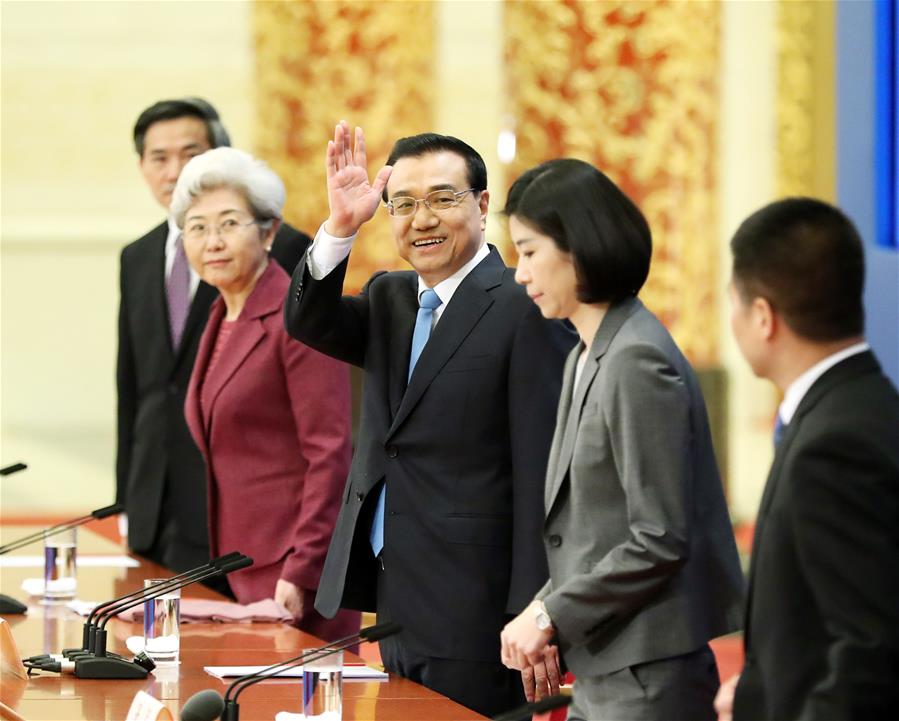 Chinese Premier Li Keqiang gives a press conference at the Great Hall of the People in Beijing, capital of China, March 15, 2017. (Xinhua/Ma Zhancheng)