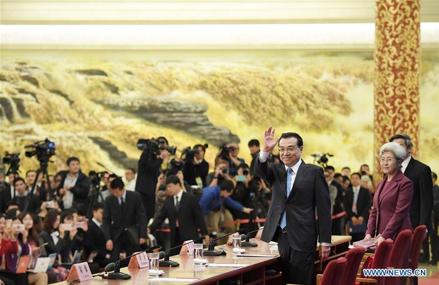 Chinese Premier Li Keqiang gives a press conference at the Great Hall of the People in Beijing, capital of China, March 15, 2017. (Xinhua/Zhao Yingquan)