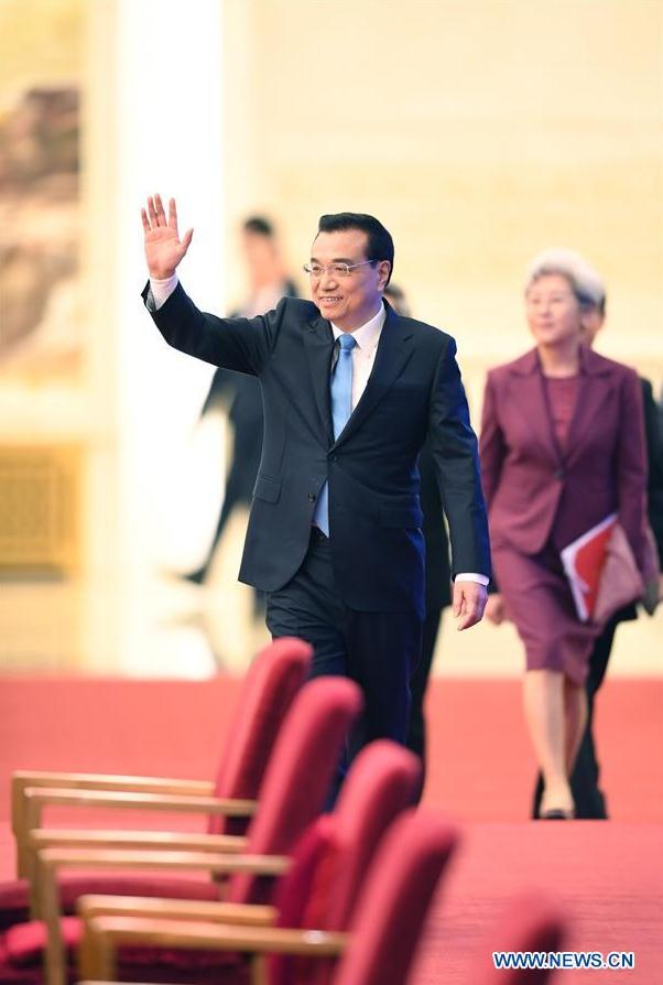 Chinese Premier Li Keqiang gives a press conference at the Great Hall of the People in Beijing, capital of China, March 15, 2017. (Xinhua/Chen Yehua)