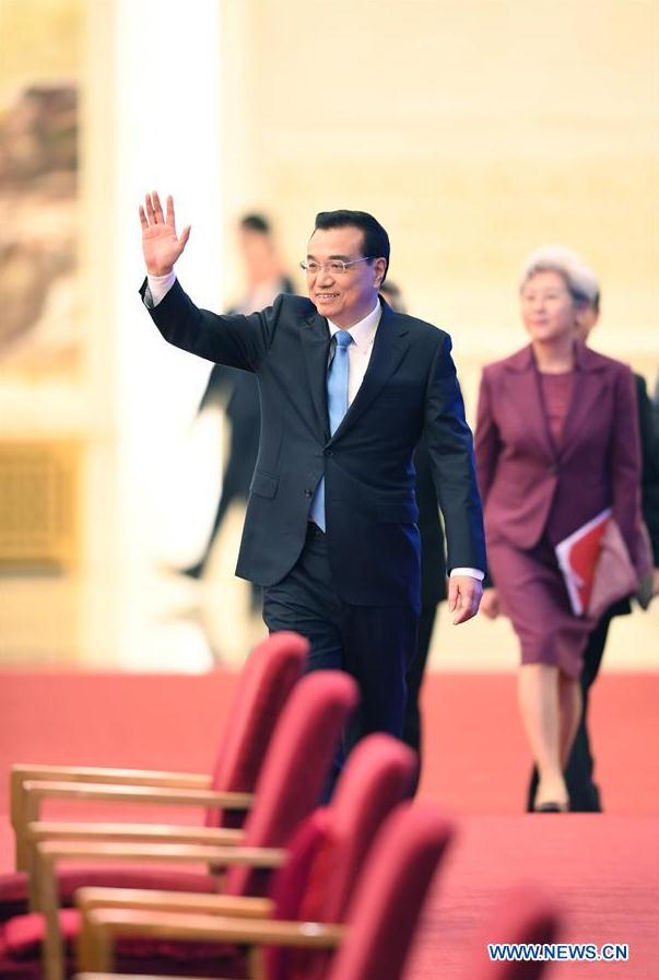 Chinese Premier Li Keqiang gives a press conference at the Great Hall of the People in Beijing, capital of China, March 15, 2017. (Xinhua/Chen Yehua)