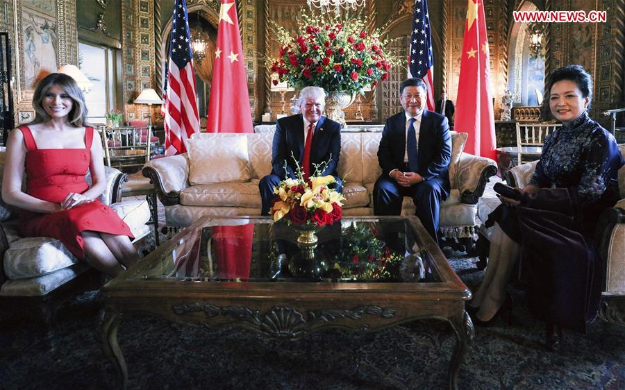 Chinese President Xi Jinping meets with his U.S. counterpart Donald Trump in the Mar-a-Lago resort in Florida, the United States, April 6, 2017. (Xinhua/Lan Hongguang)