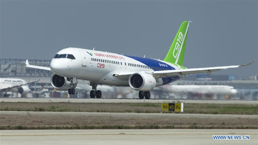 The C919, the first large passenger aircraft designed and built by China, is seen during a high-speed taxiing test in Shanghai, east China, April 23, 2017. The C919 passed a fourth high-speed taxiing test in Shanghai on Sunday. (Xinhua/Wang Jiliang)