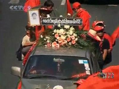 In Thailand, autopsies on those killed during Saturday's violence in Bangkok, have been released. (CCTV.com)