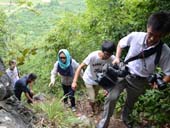 《翻山越嶺》<br>2013年7月22日