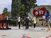 《同臺演出》<br>2014年10月14日