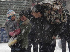 風雪難阻回家路