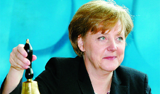 2005年 默克爾成為德國歷史上首位女總理