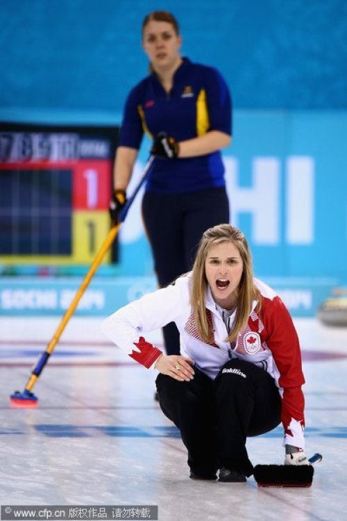 [高清組圖]女子冰壺決賽加拿大6-3勝瑞典