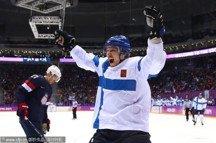 [高清組圖]塞蘭尼梅開二度 芬蘭獲勝摘男冰銅牌