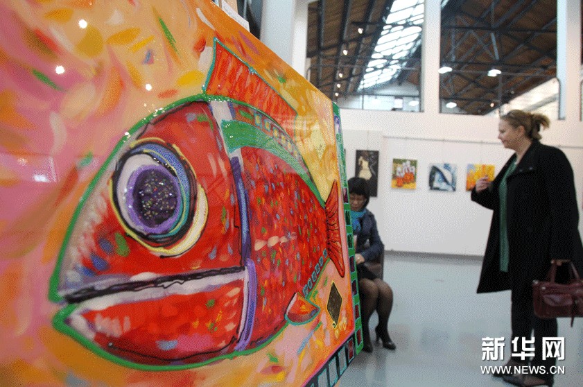 這是11月8日在法國當代藝術展上拍攝的作品《幸運之魚》。