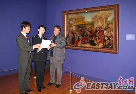 While on the second floor of the Shanghai Museum, some masterpieces from Italy are shown. Eighty-two paintings created in the country since the Renaissance period are featured in the exhibition.