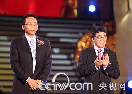 2009年CCTV中國經濟年度人物年度創新獎——中科院上海微系統與信息技術研究所副所長劉海濤，北京科興生物製品總經理尹衛東。