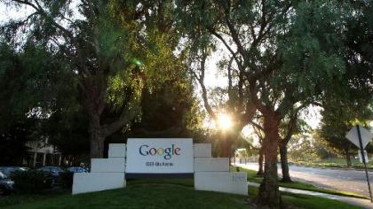 Photo taken on August 19, 2009 shows the Google headquarters in Silicon Valley, San Francisco, the United States. Google Inc. said on March 22, 2010 that users visiting Google.cn are now being redirected to Google.com.hk. The U.S. Internet company said in a blog posting that it intends to continue R&D work in China and also to maintain a sales presence there. (Xinhua/Wu Kaixiang) 