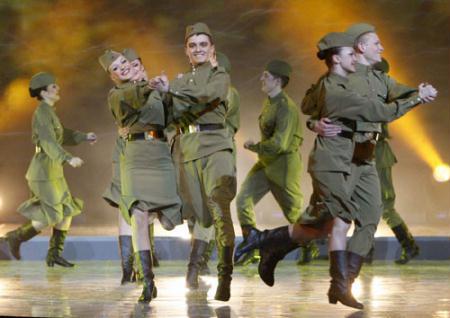 Russian artists dance during the opening ceremony of the "Year of Chinese Language" in Kremlin in Moscow, capital of Russia, March 23, 2010. (Xinhua/Lu Jinbo)