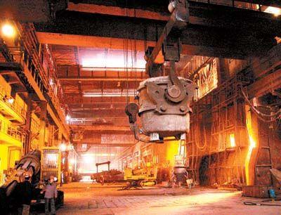 Leading Chinese steel maker Baoshan Iron and Steel Co said Tuesday it would raise prices for key products for May delivery.