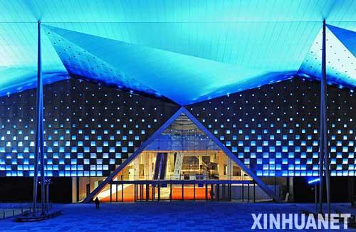 One of the slogans for the 2010 Shanghai World Expo is "Technology makes the World Expo more brilliant".