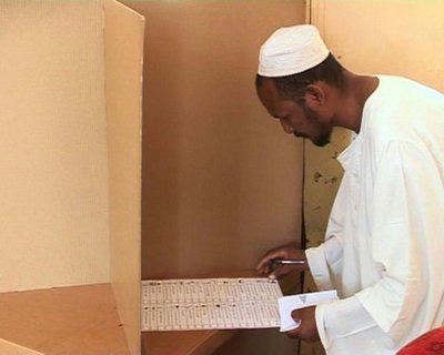 Voting was proceeding generally smoothly on the second day of Sudan's multi-party elections, the country's first multi-party poll in 24 years. Images. (AFPTV)