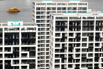 Photo taken on Dec. 14, 2009 shows a new look of village buildings of the Shanghai Expo site, which is still under construction.(Xinhua/Niu Yixi)