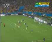 [世界盃]烏拉圭任意球打人墻 羅德里格斯搶射被擋