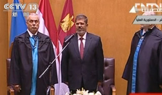 埃及當選總統穆爾西宣誓就職