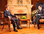 小梅總統接受專訪