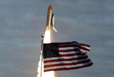 Space shuttle Atlantis lifts off from launch pad 39A at the Kennedy Space Center in Cape Canaveral, Florida November 16, 2009. Atlantis carries a crew of six astronauts on a supply mission to the International Space Station. [Agencies]