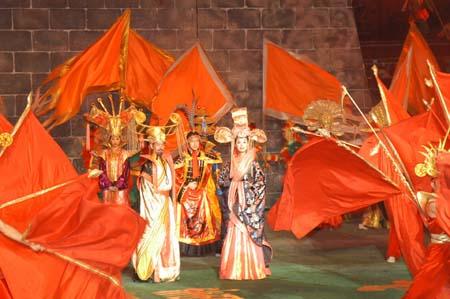 Many kinds of showing the culture of China can be seen in the China Folk Culture Village