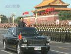 Hu Jintao passe l´armée en revue