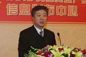 中國保健協會市場工作委員會秘書長王大宏介紹營養保健行業相關情況