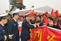 Chinese naval forces visit Vietnam