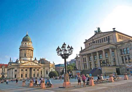 Gerdarmenmarkt, a central Berlin square, was one of the locations for the movie Around the World in 80 Days starring Jackie Chan.