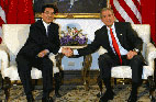 2003<br>Entretien entre Hu Jintao et George W. Bush à Bangkok