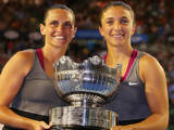 [一網打盡]澳網女雙決賽：冠軍頒獎儀式