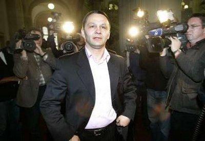 File photo shows Milan Sapina as he arrives before a trial of German soccer referee Robert Hoyzer in a local court in Berlin, November 17, 2005. A match-fixing ring with more than 200 suspected members fixed or tried to fix around 200 matches across Europe, including three in the Champions League, in what UEFA called the biggest betting scandal in Europe. Police in four European countries staged simultaneous raids and arrested 15 people as part of a match-fixing investigation encompassing nine European leagues, Bochum police said on November 20, 2009. German media reported Milan Sapina and his brother Ante were among the arrested. Picture taken November 17, 2005. REUTERS/Arnd Wiegmann/File