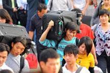 Passengers to reach 1.52 mln during peak period of traditional Spring Festival in S China´s Hainan