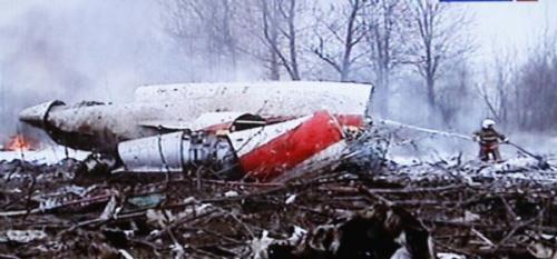 This TV grab taken on April 10, 2010 shows the crash site of a Tupolev Tu-154 plane carrying Polish President Lech Kaczynski near the Smolensk airport in western Russia. The plane carrying Polish President Lech Kaczynski crashed near the Smolensk airport Saturday, killing the president and all 132 people on board, said Russian officials. (Xinhua)