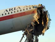 客機發生事故後嚴重受損